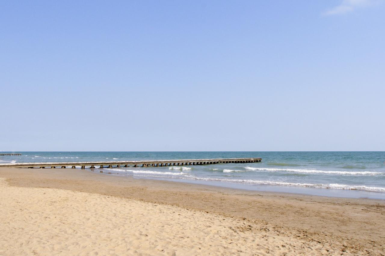 Hotel Elpiro Lido di Jesolo Exterior photo